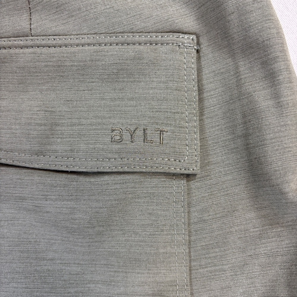 BYLT Kinetic Short Mens 33 9" Khaki Green Hybrid Water Resistant Golf Athleisure - Picture 9 of 9